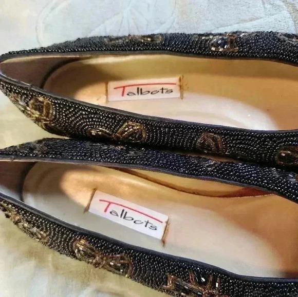 Vintage Talbots Fully Beaded Black Gold Bow Accent Ballet Flats Size 8M - Picture 8 of 9